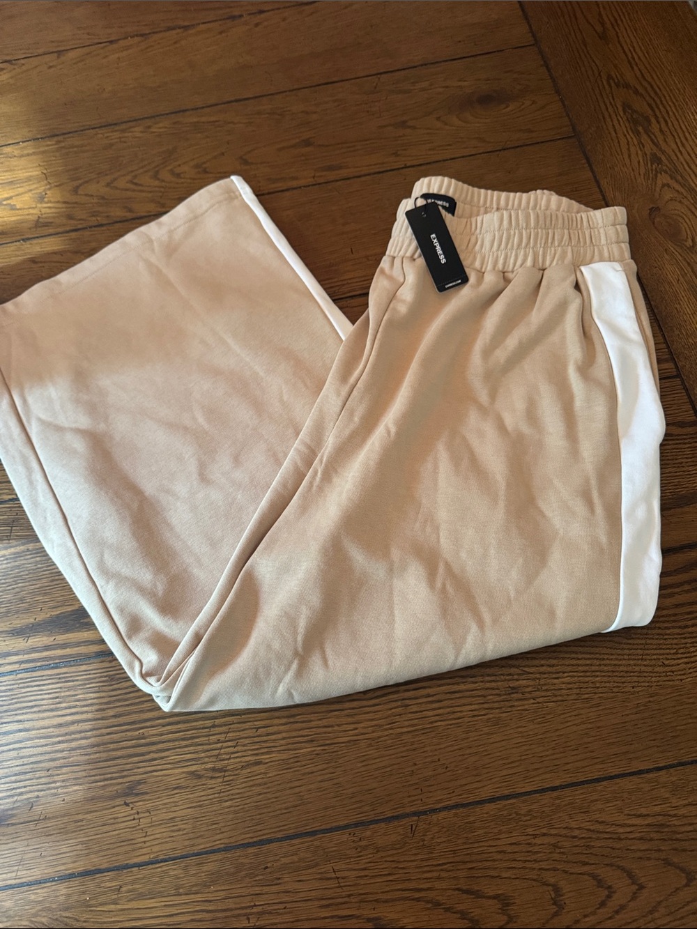 Express Beige cropped wide leg Sweatpants with white stripe on legs